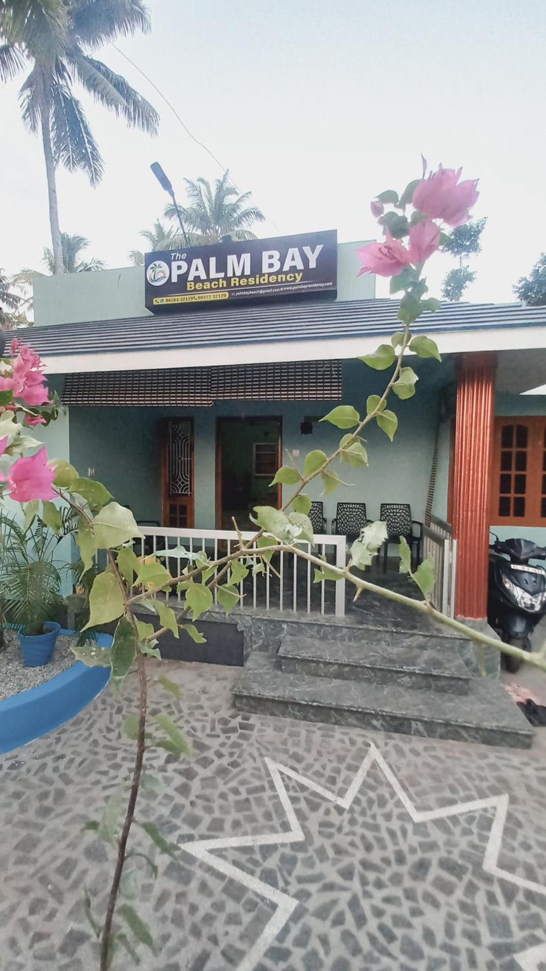 The Palm Bay Beach Residency Varkala Exteriör bild